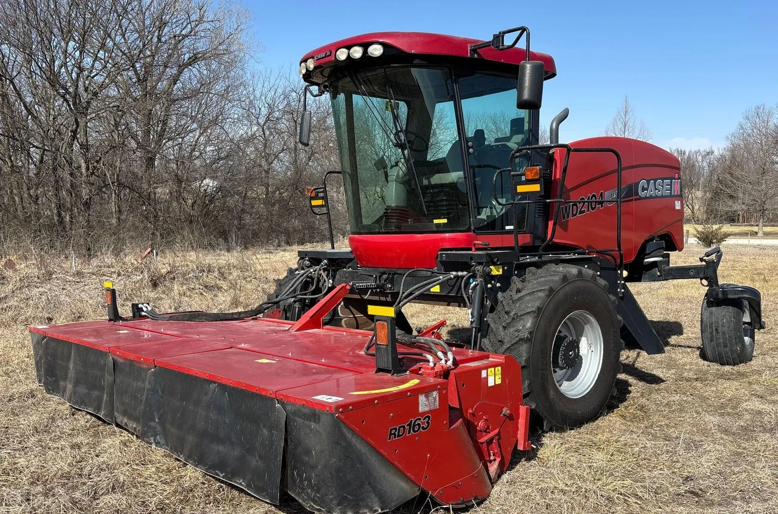 2015 Case IH WD2104 swather / windrower